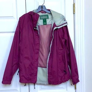 LL Bean hooded windbreaker in plum